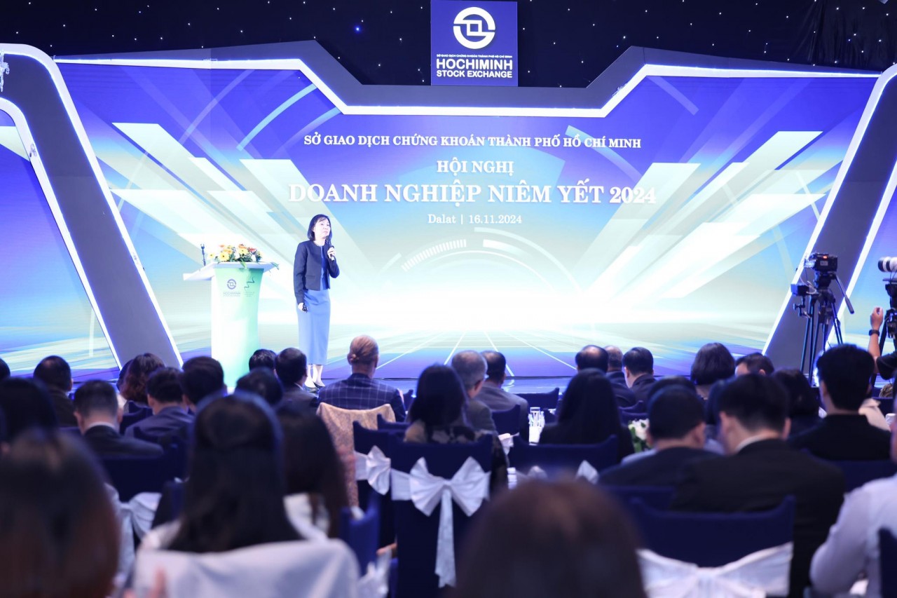 1895Chất lượng quản trị là nền tảng nâng cao năng lực cạnh tranh của doanh nghiệp niêm yết